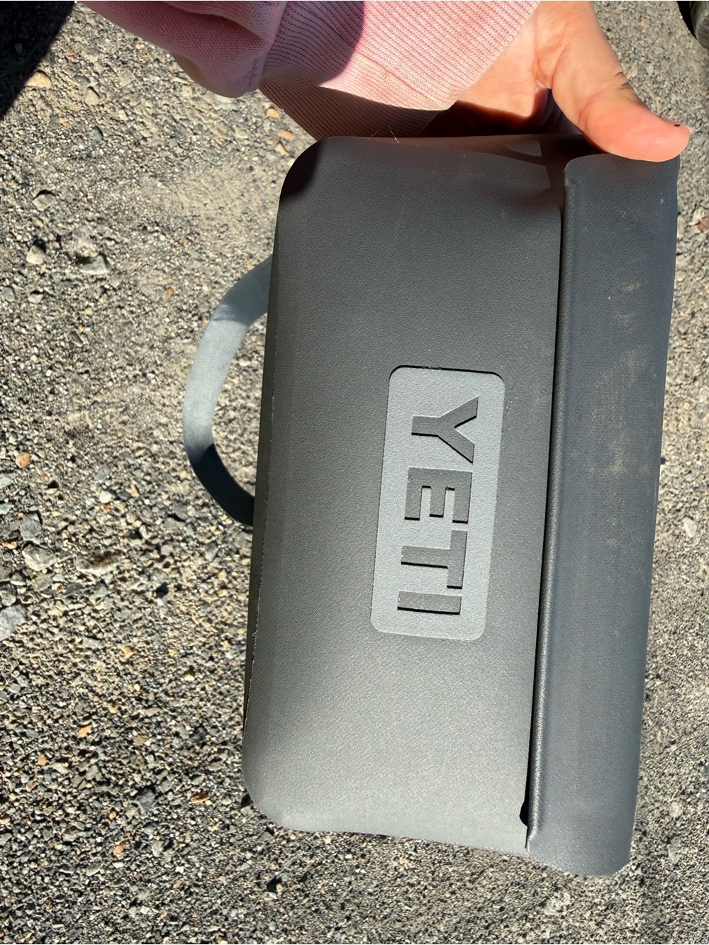 Yeti 1L cross body